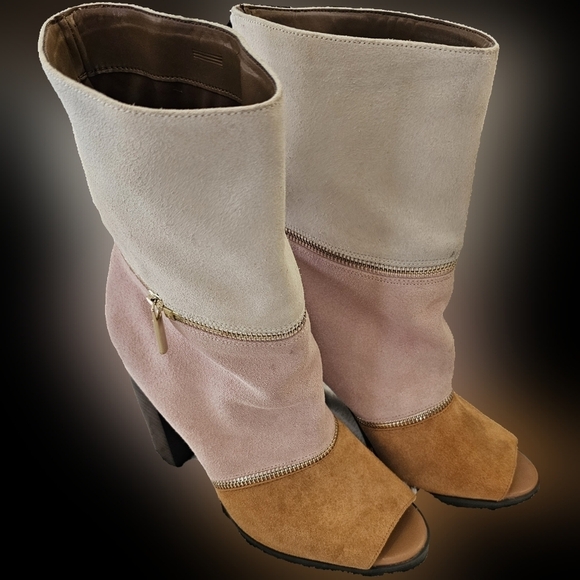 Katy Perry Zip off boots to booties.  Heels.  Convertible peep toes.  SIZE 8.5 - Picture 1 of 13